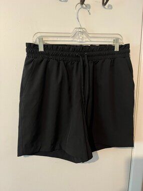 MONDETTA BLACK DRAWSTRING SHORTS SZ M